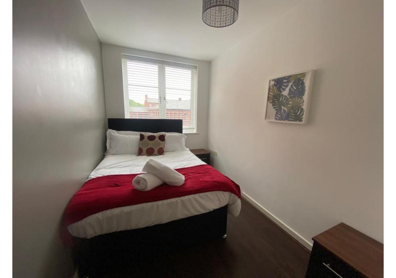 Apartamento 24-7 Secured Centre With Free Underground Parking And Wifi *