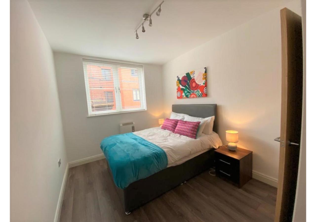 Apartamento 24-7 Secured Centre With Free Underground Parking And Wifi