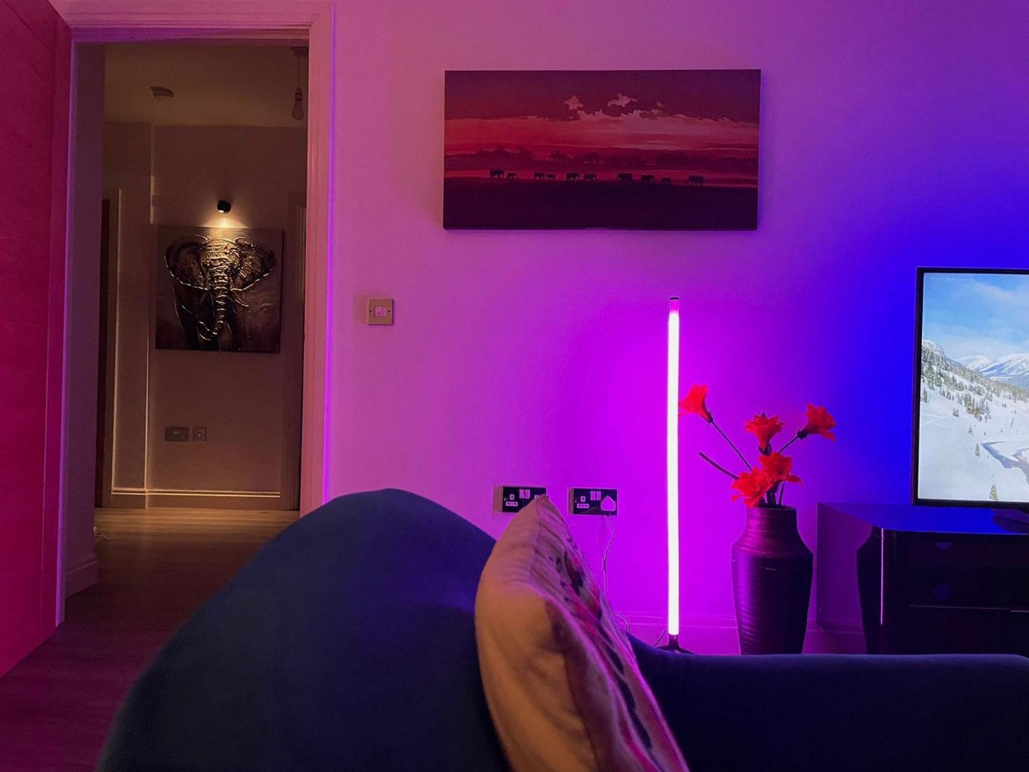 24-7 Secured Centre With Free Underground Parking And Wifi Apartamento