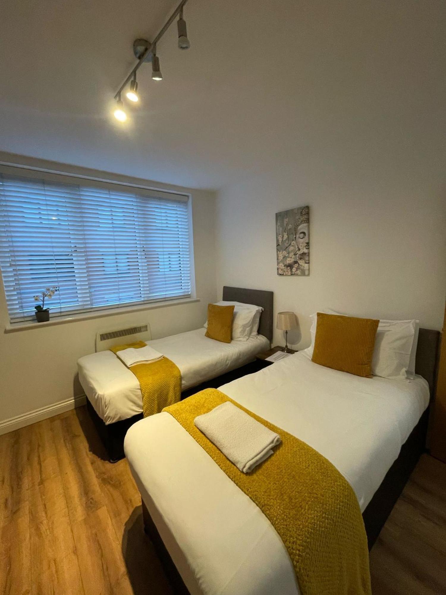 24-7 Secured Centre With Free Underground Parking And Wifi Apartamento