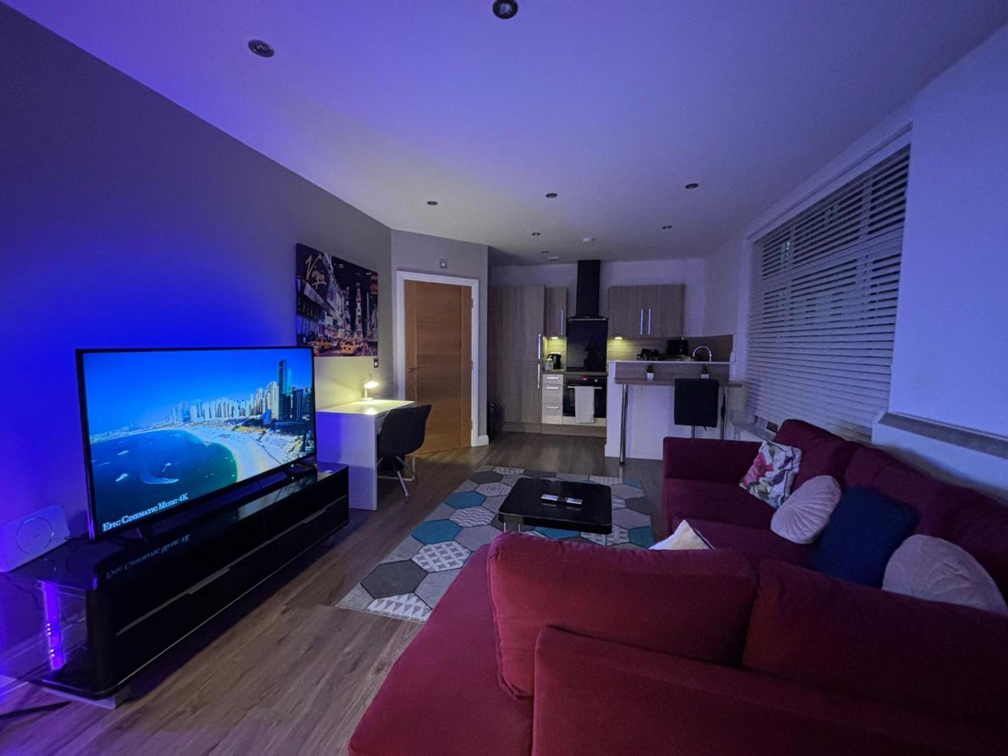 24-7 Secured Centre With Free Underground Parking And Wifi Appartement *